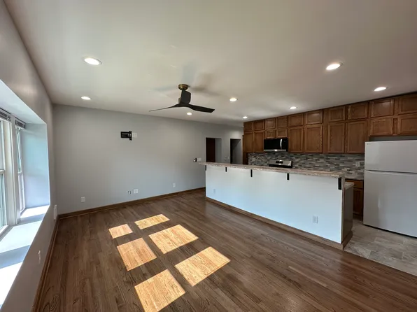 (undisclosed Address), Rockford, IL 61107