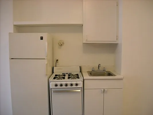 Rented by Citi Habitats | media 8