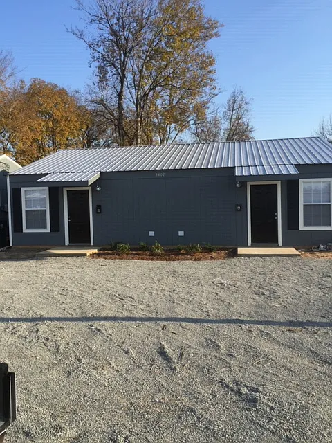 1400-1600 Grammont - 1400B — Photo 1