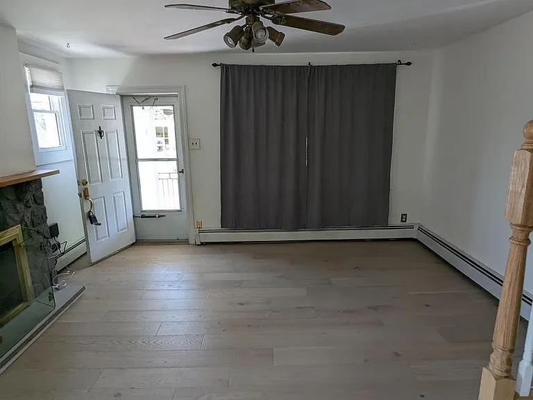 641 Loraine St — Photo 13