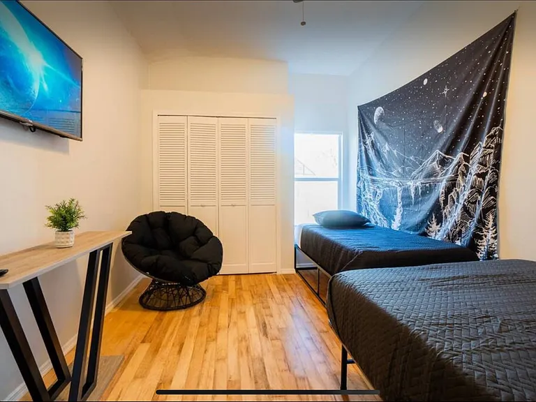 4117 Moreland Dr — Photo 3