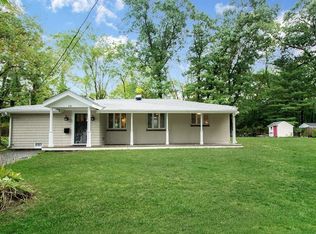 24 Buttonwood Ln, Cohasset, MA 02025