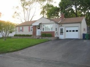 43 Amherst Rd, Warwick, RI 02889