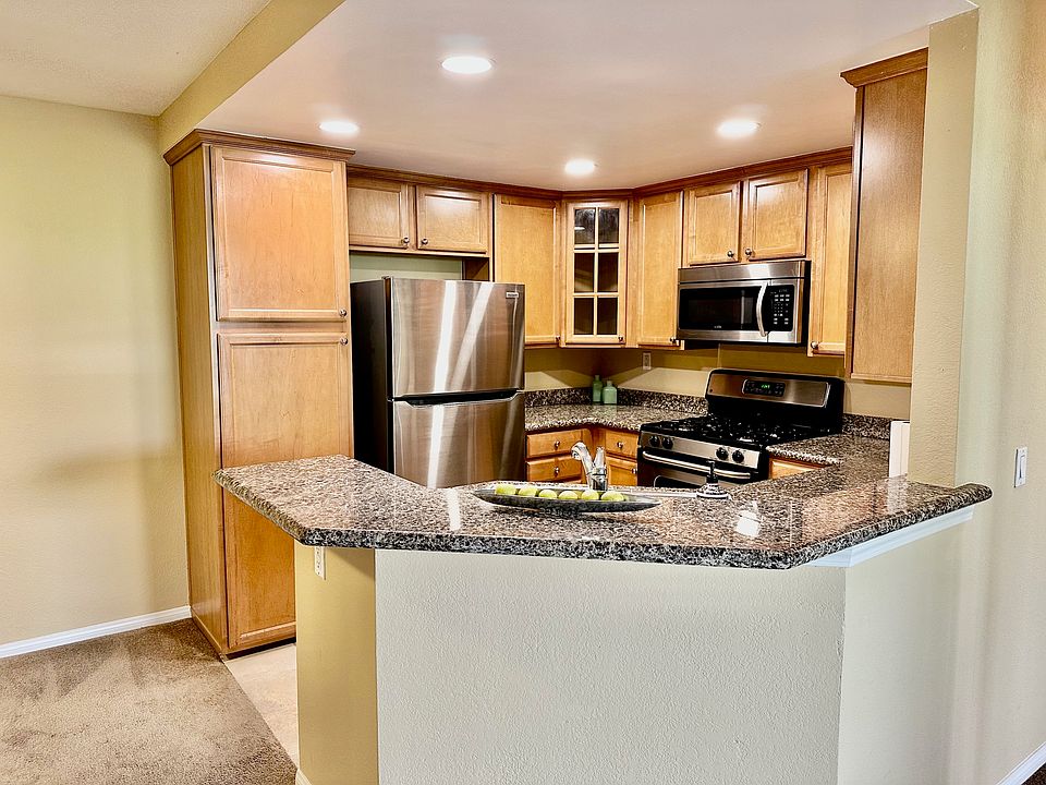 2nd image of 12560 Carmel Creek Rd Unit 59