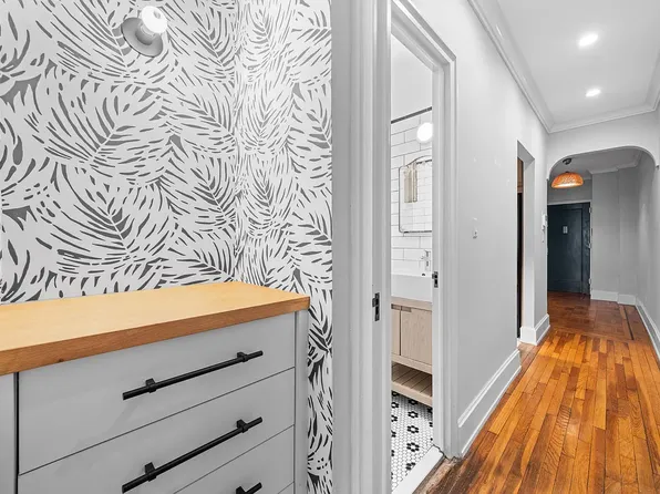 95 Park Terrace East image 10 of 19