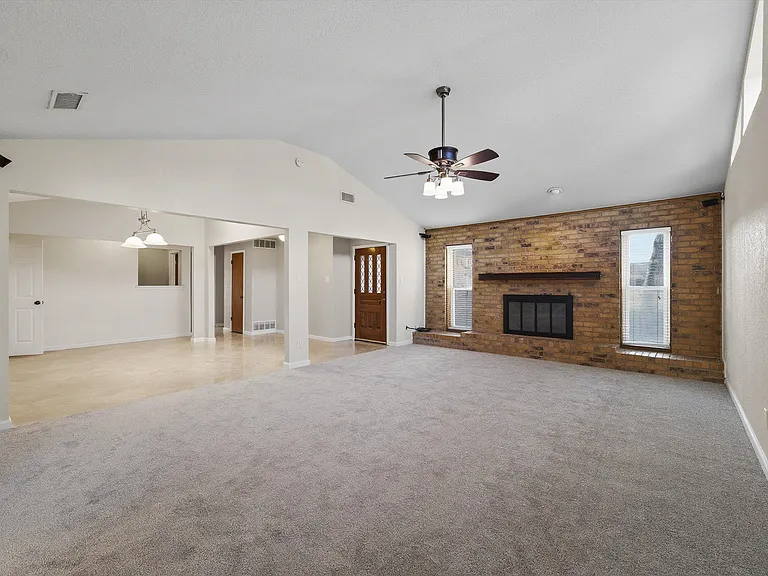 322 N Greenstone Ln — Photo 45