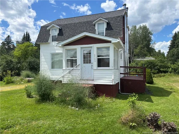 2588 Rough Waters Dr, Bathurst, NB E2A 4K6