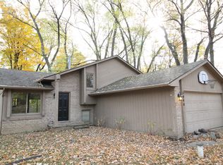 5946 Bogie Lake Rd, Commerce Township, MI 48382