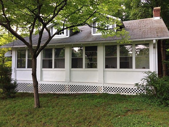 2nd image of 6002 Wilson Blvd