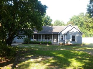 343 Bannermans Mill Rd, Richlands, NC 28574