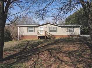 2324 Ryan Dr, Conover, NC 28613