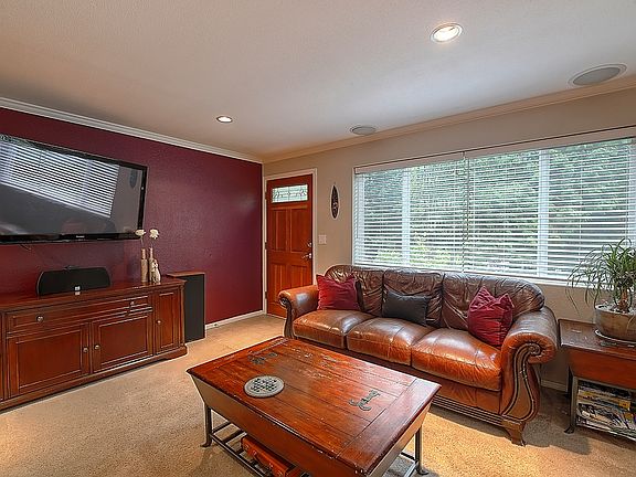5th image of 31117 NE 114th Ct