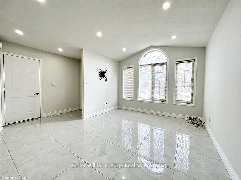 127 1st Rd W #MAIN — Photo 11