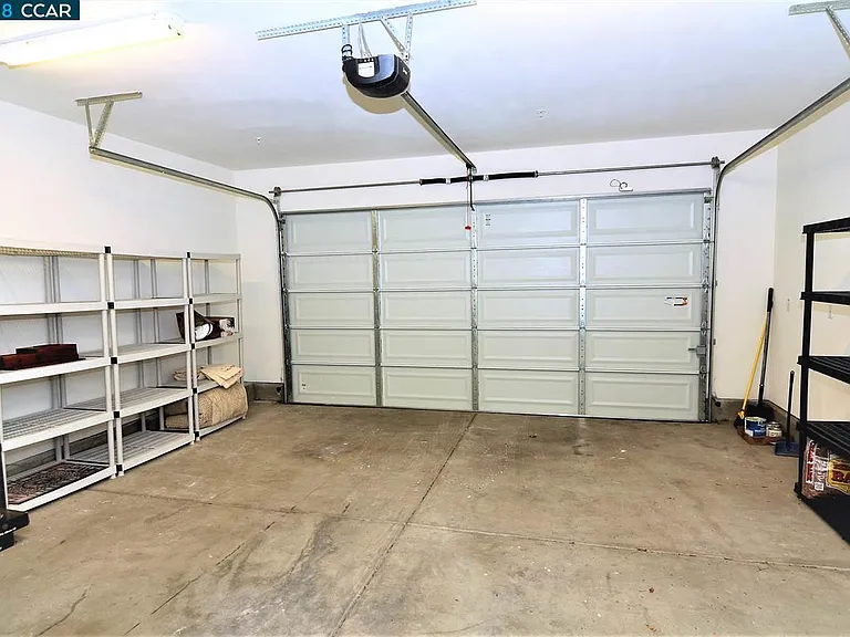 2044 Tarragon Rose Ct — Photo 17