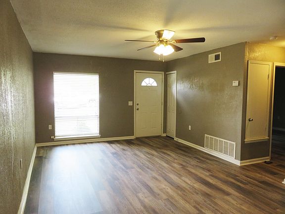 3rd image of 6258 Hopes Ferry St
