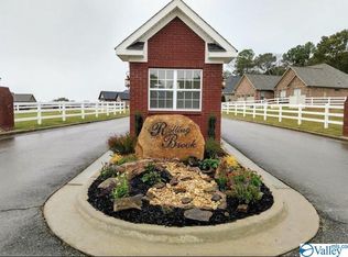 99 Rolling Brook Dr, Rogersville, AL 35652