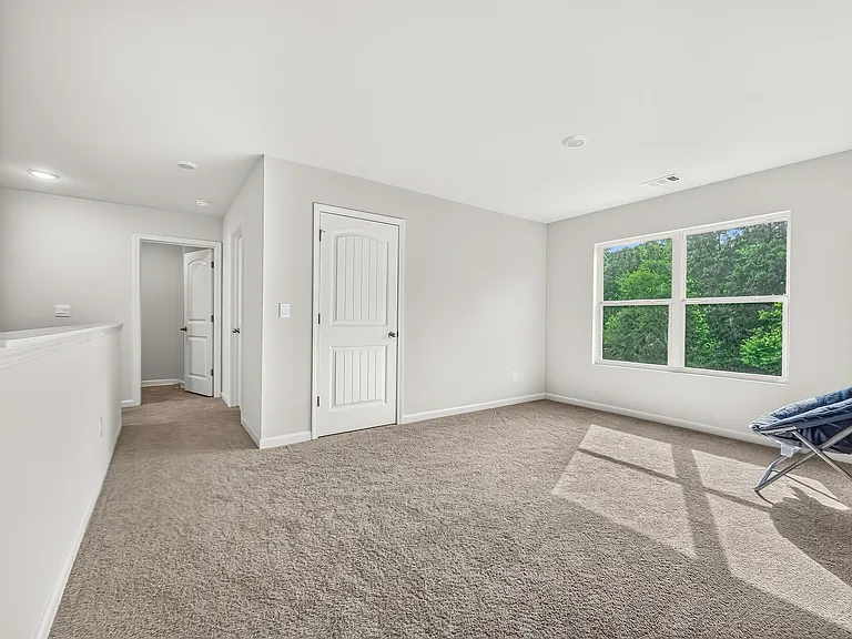 685 Highgrove Way — Photo 21