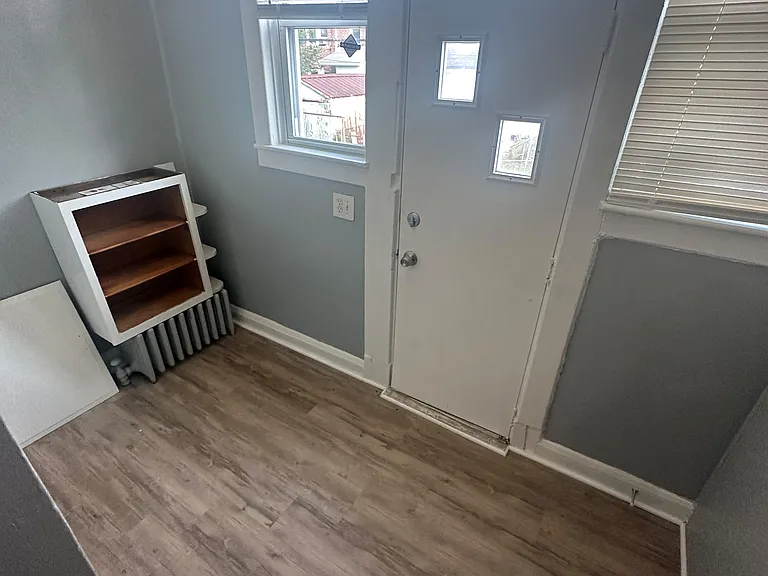3126 Normount Ave — Photo 4