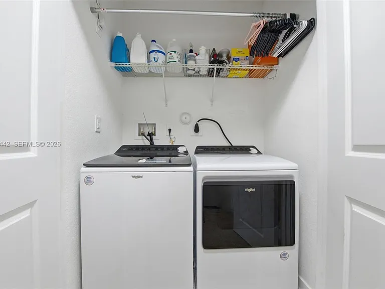 1774 SE 9th Ave #1774 — Photo 36