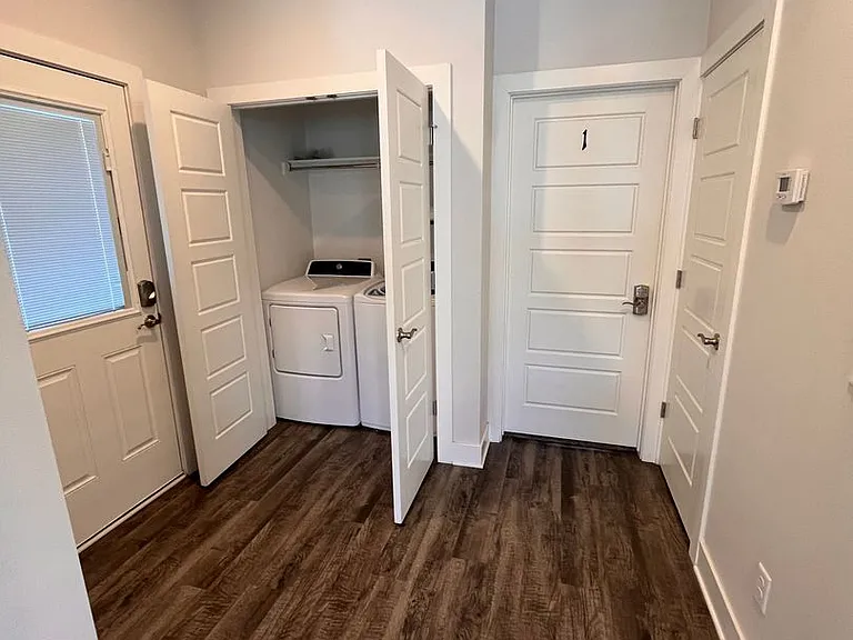 540 S Kickapoo Ave — Photo 11