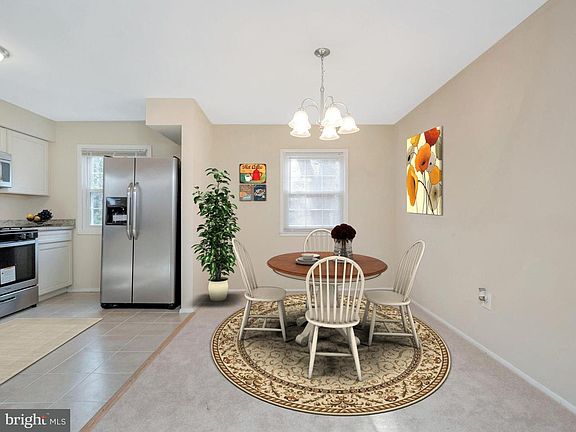 5th image of 14664 Bakersfield St