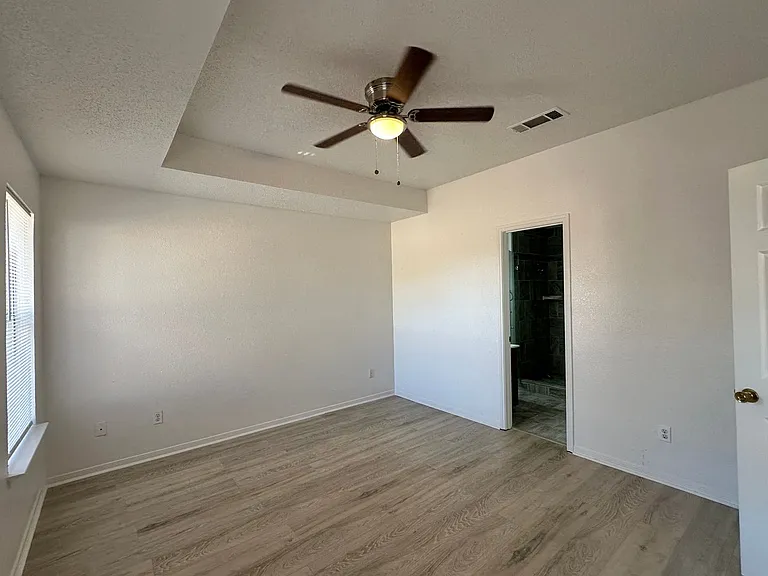 3004 Sundown Ln — Photo 14