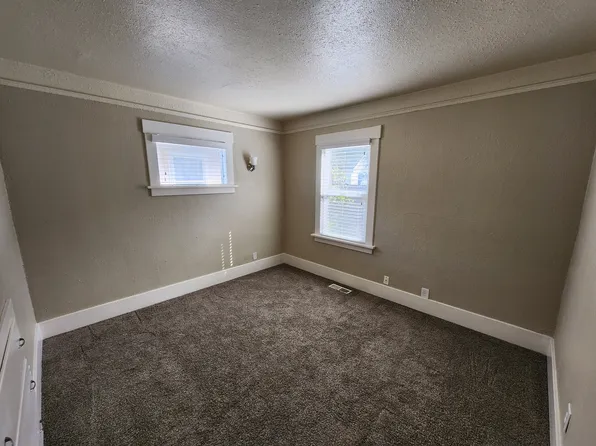 811 N Junett St, Tacoma, WA 98406