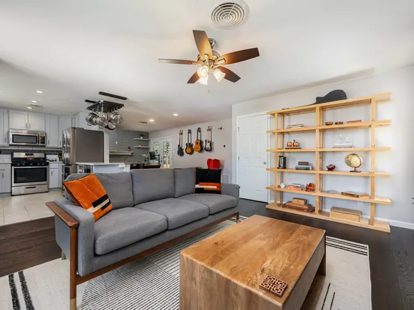 8405 Rockwood Ln, Austin, TX 78757
