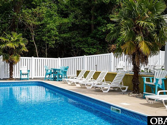 5th image of 111 Four Seasons Ln #3