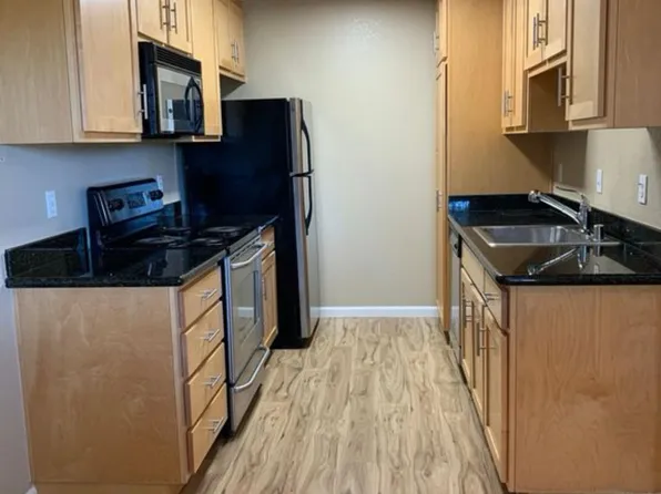 900 Cambridge Dr, Benicia, CA