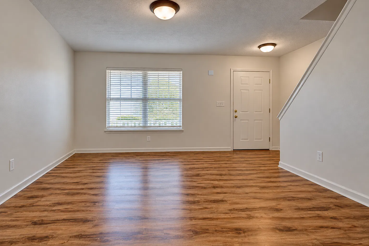 718 Sage Court - 1 — Photo 2
