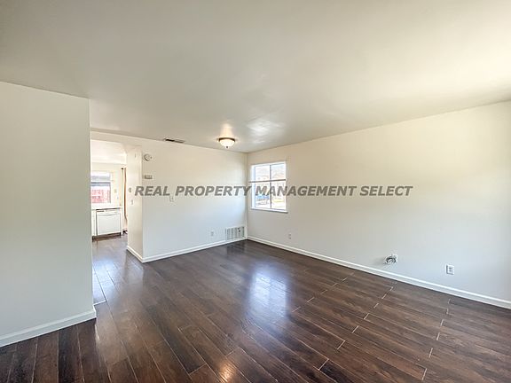 3rd image of 4167 Brookfield Dr