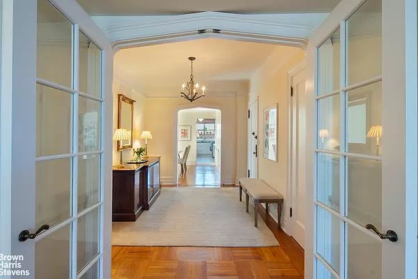 1st image of 607 W End Ave #16A