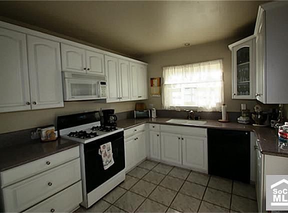 3rd image of 3636 Conquista Ave