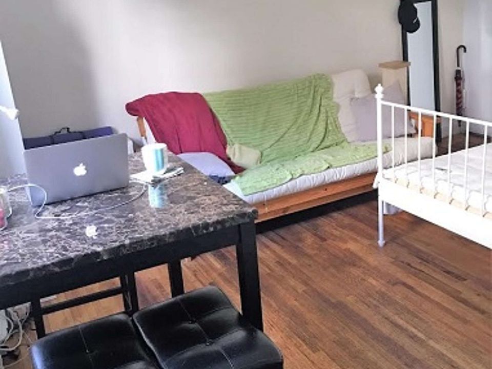 1st image of 130 E 29th St APT 2