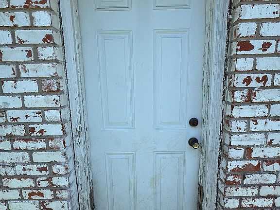 2nd image of 3114 Hartsville Rd