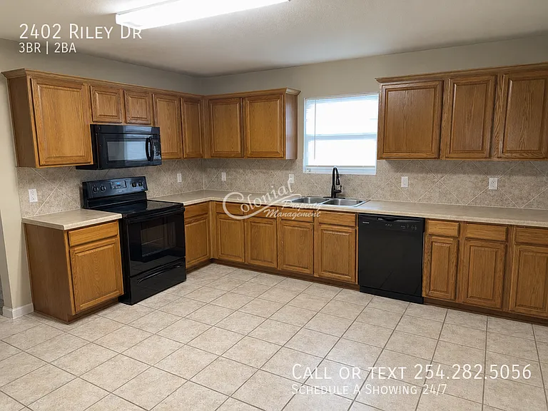 2402 Riley Dr — Photo 3