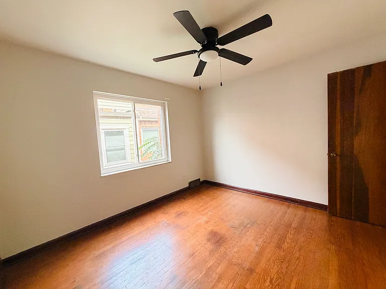 14330 Lakewood Heights Blvd — Photo 8