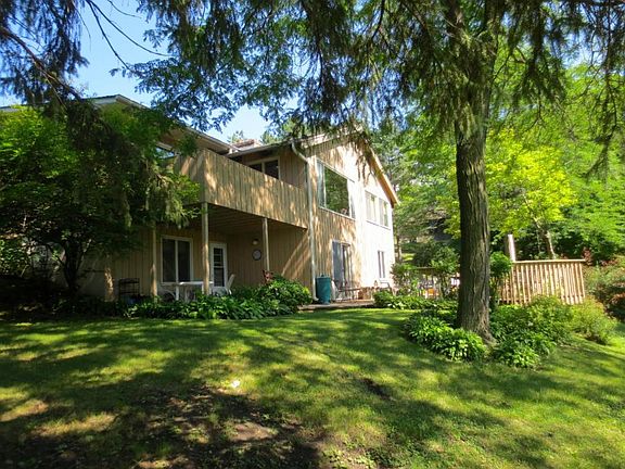 3rd image of 699 Minnetonka Highlands Ln
