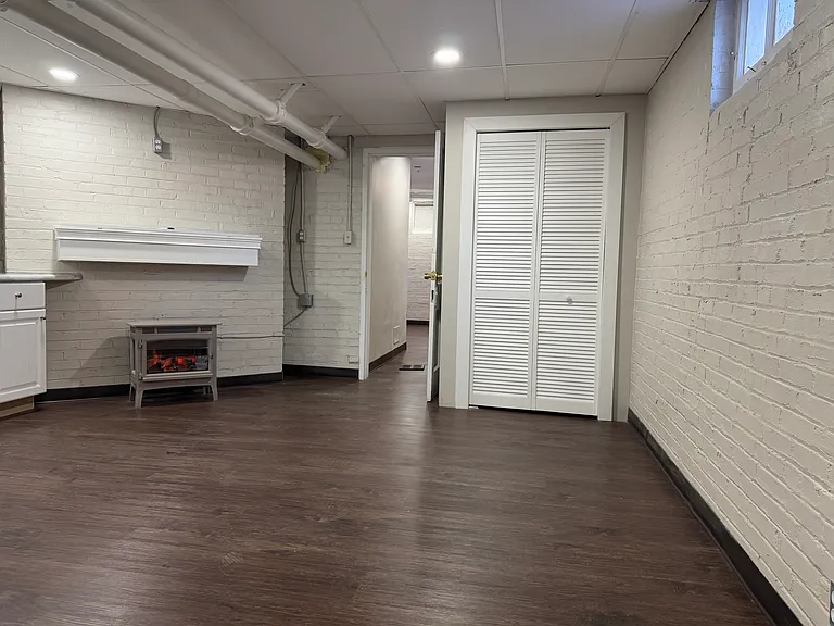 82 Oakdale Ave #7 — Photo 7