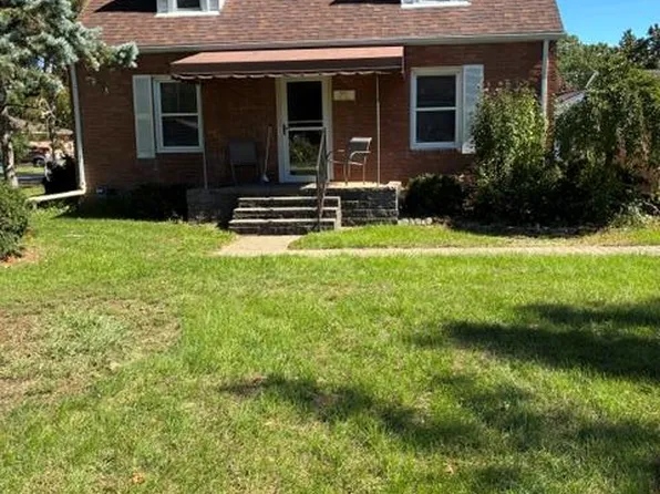 8990 Hix Rd, Livonia, MI 48150