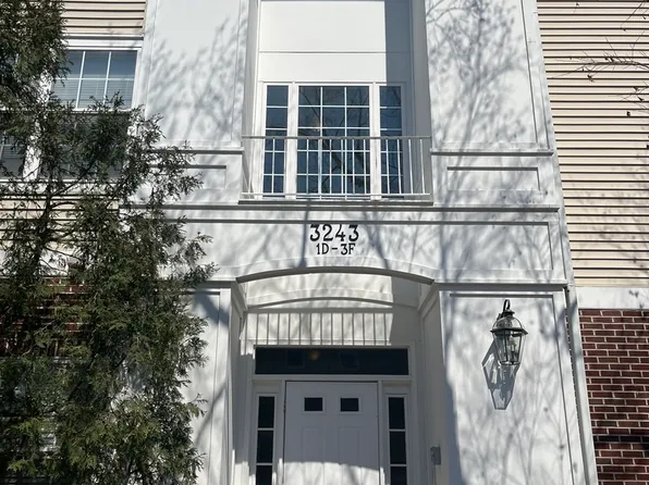 3243 Stratford Ct Unit 2E, Lake Bluff, IL 60044