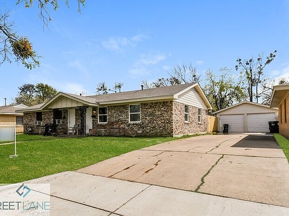 2nd image of 2511 Normont Cir