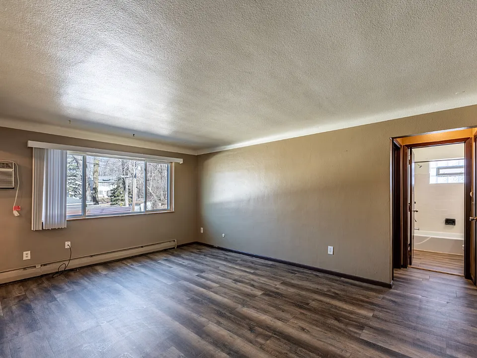 1465 Minnehaha Ave E #101