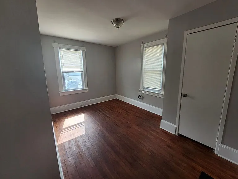 13 Harrison St — Photo 16