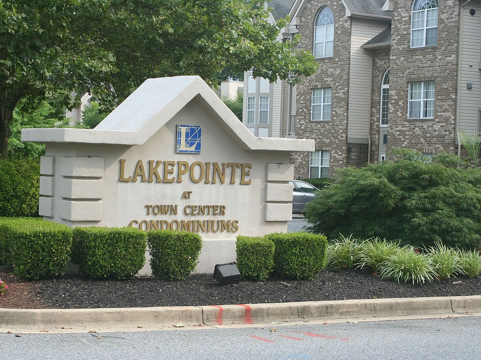 Lake Pointe Condos