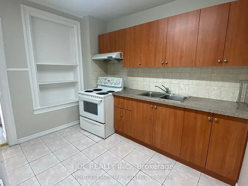 3 bed, $3,100 — Photo 2