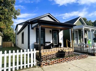 718 W 3rd St, Madison, IN 47250