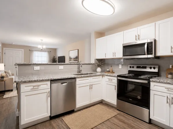 Alexander Station Apartment Homes