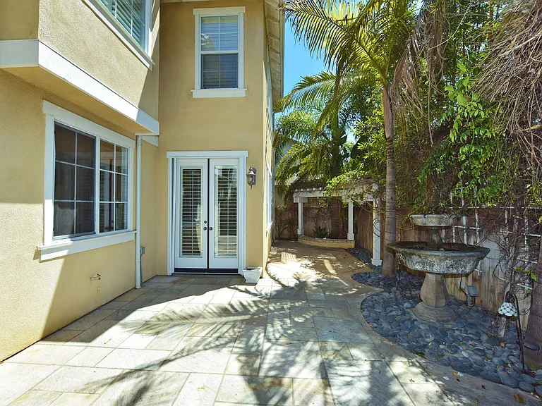 6941 Waters End Dr — Photo 23